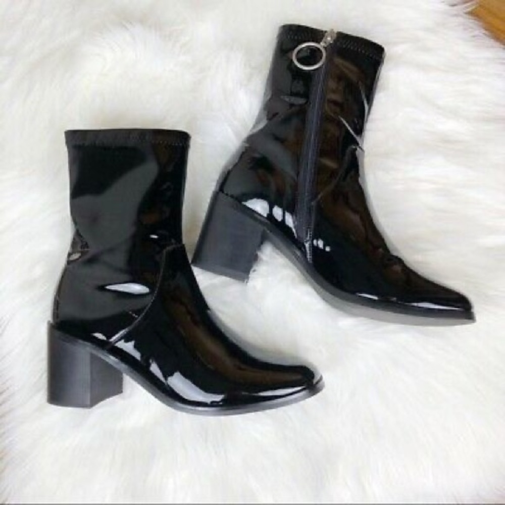 UNIF GIA Boots Size 7 Patent Leather Vinyl Booties Ankle Boots